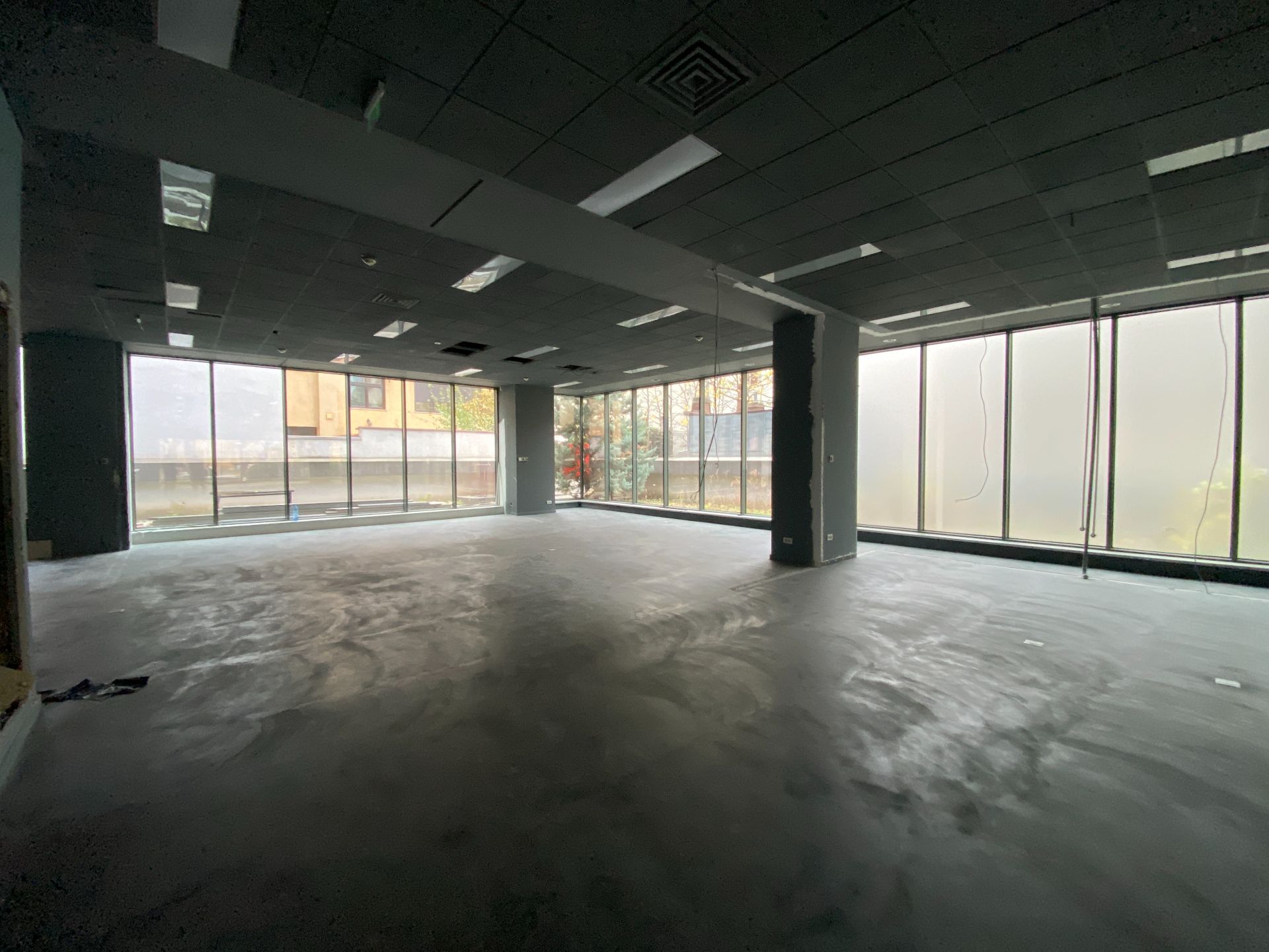 Spatii comerciale de inchiriat in Aviatorilor 47, cadru interior
