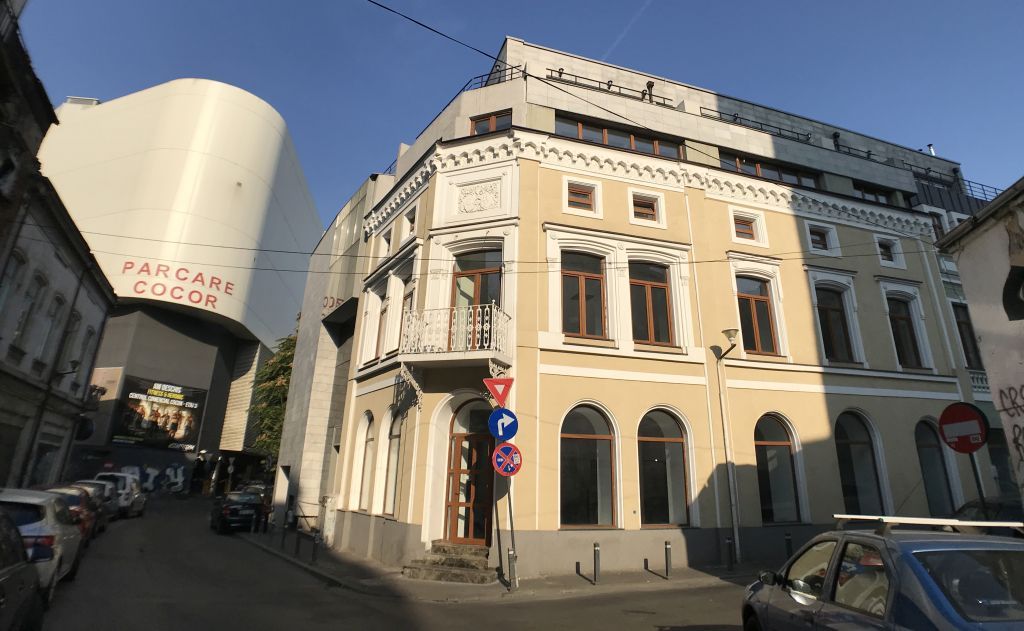 Inchiriere spatii comerciale in zona Unirii. vedere fatada