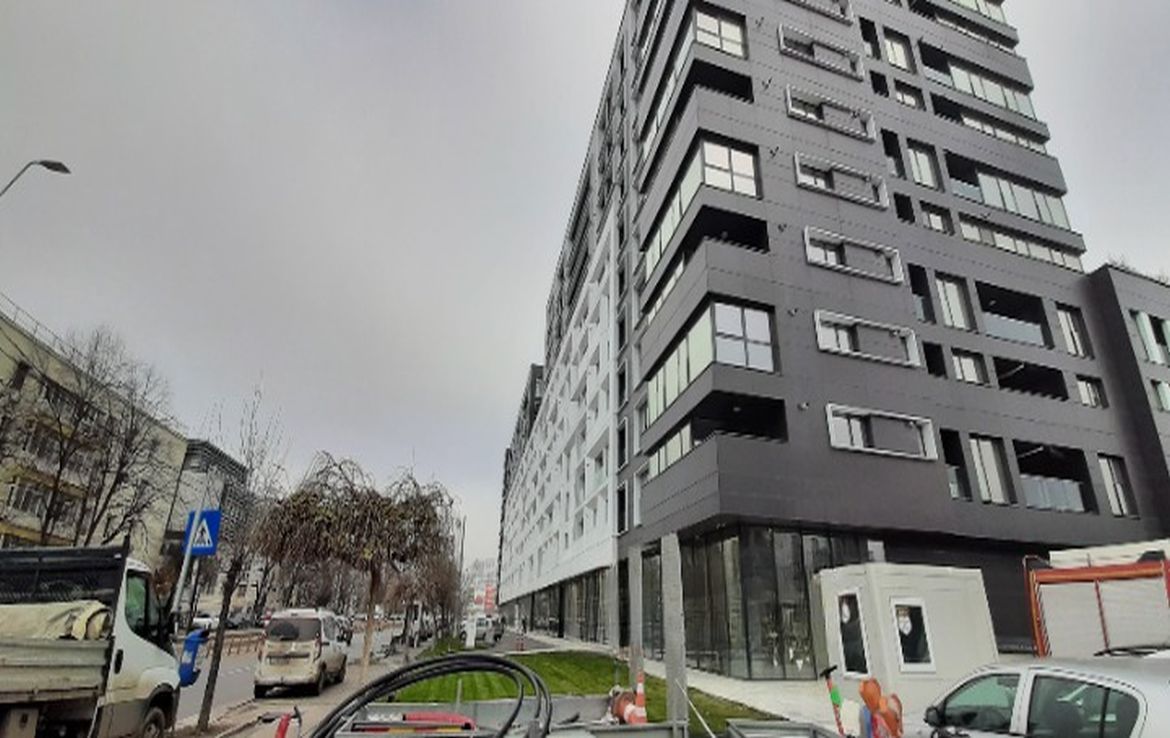 Spatiu comercial de inchiriat pe Bd. Barbu Vacarescu, vedere laterala 