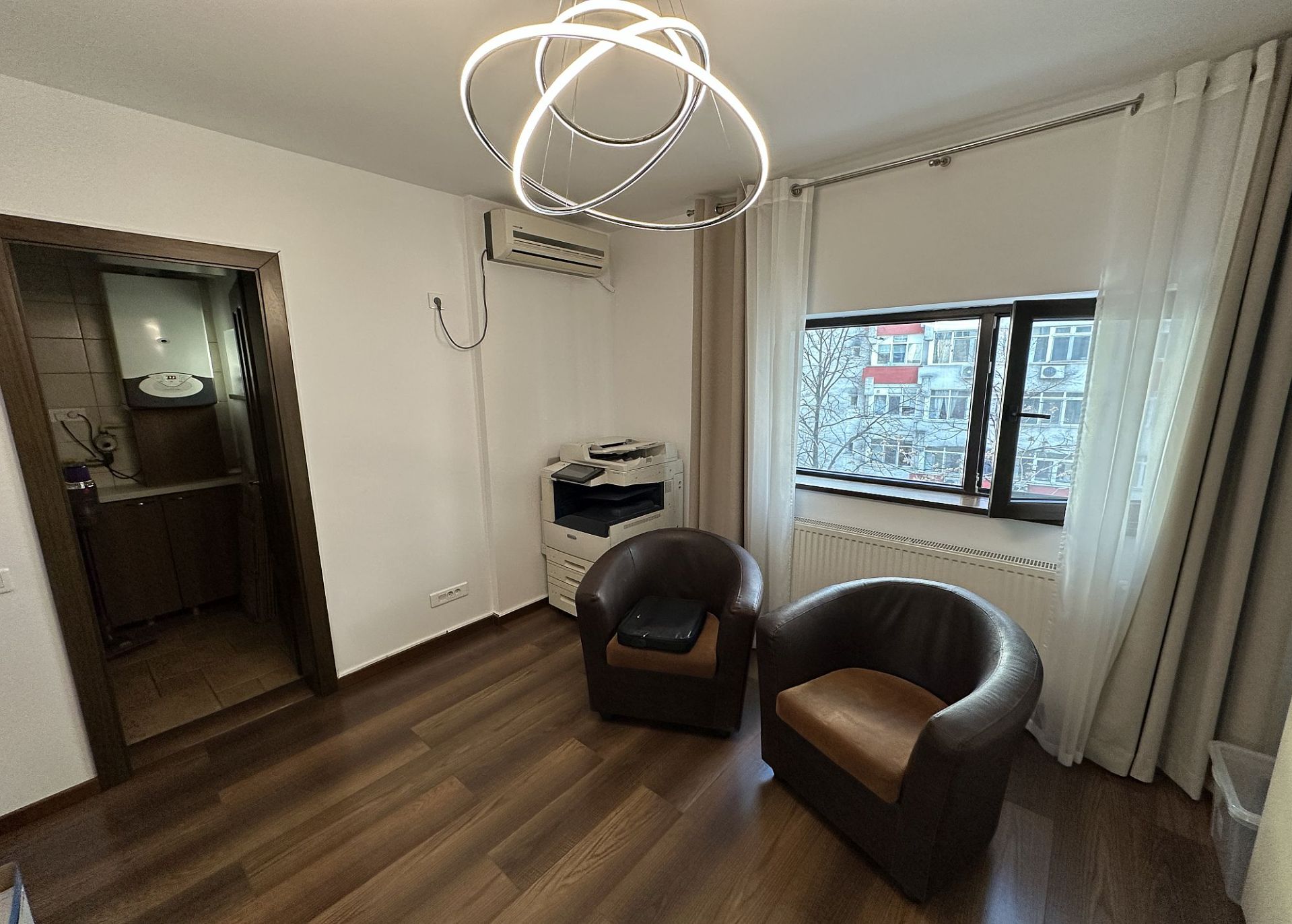 Maresal Averescu 26-28 - poza 16.JPG