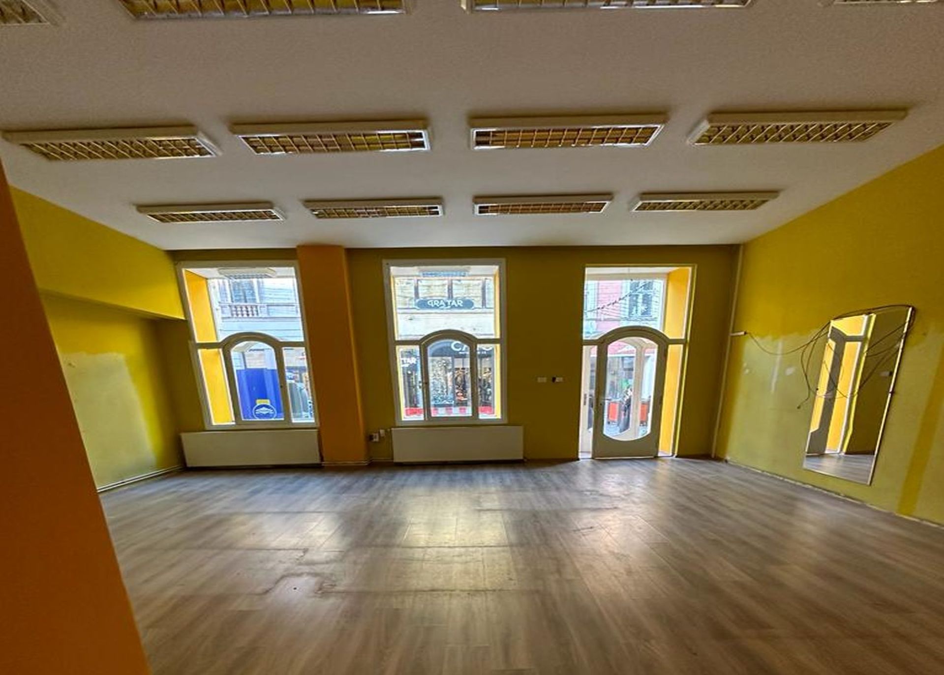 Cum alegi corect un spațiu comercial pentru domeniul tău de activitate