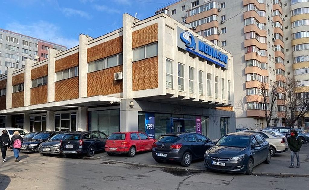 Spatiu comercial de inchiriat in sectorul 2, Bulevardul Ferdinand 99, vedere strada laterala