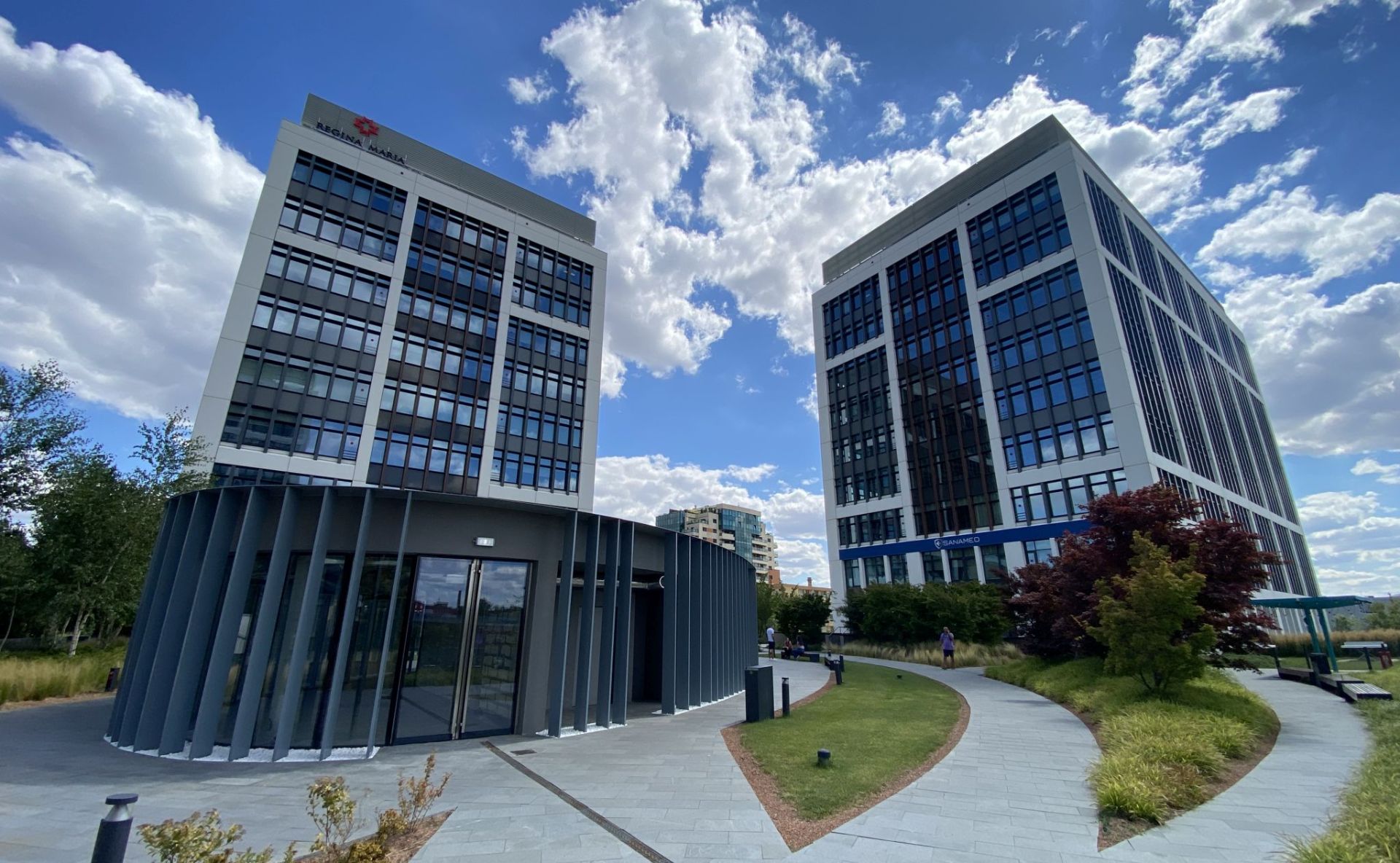 Business Garden Bucharest spații comerciale zona centrală poza fatada