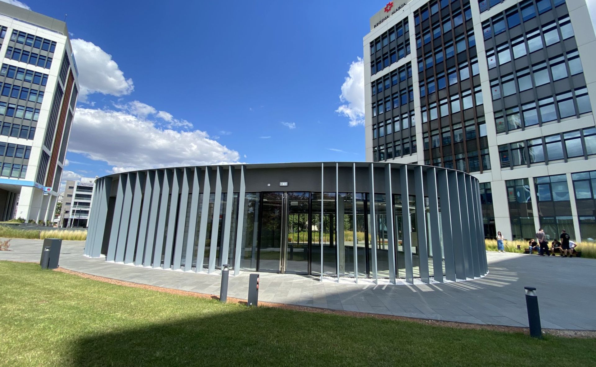 Business Garden Bucharest spații comerciale  zona centrală poza generala fatada