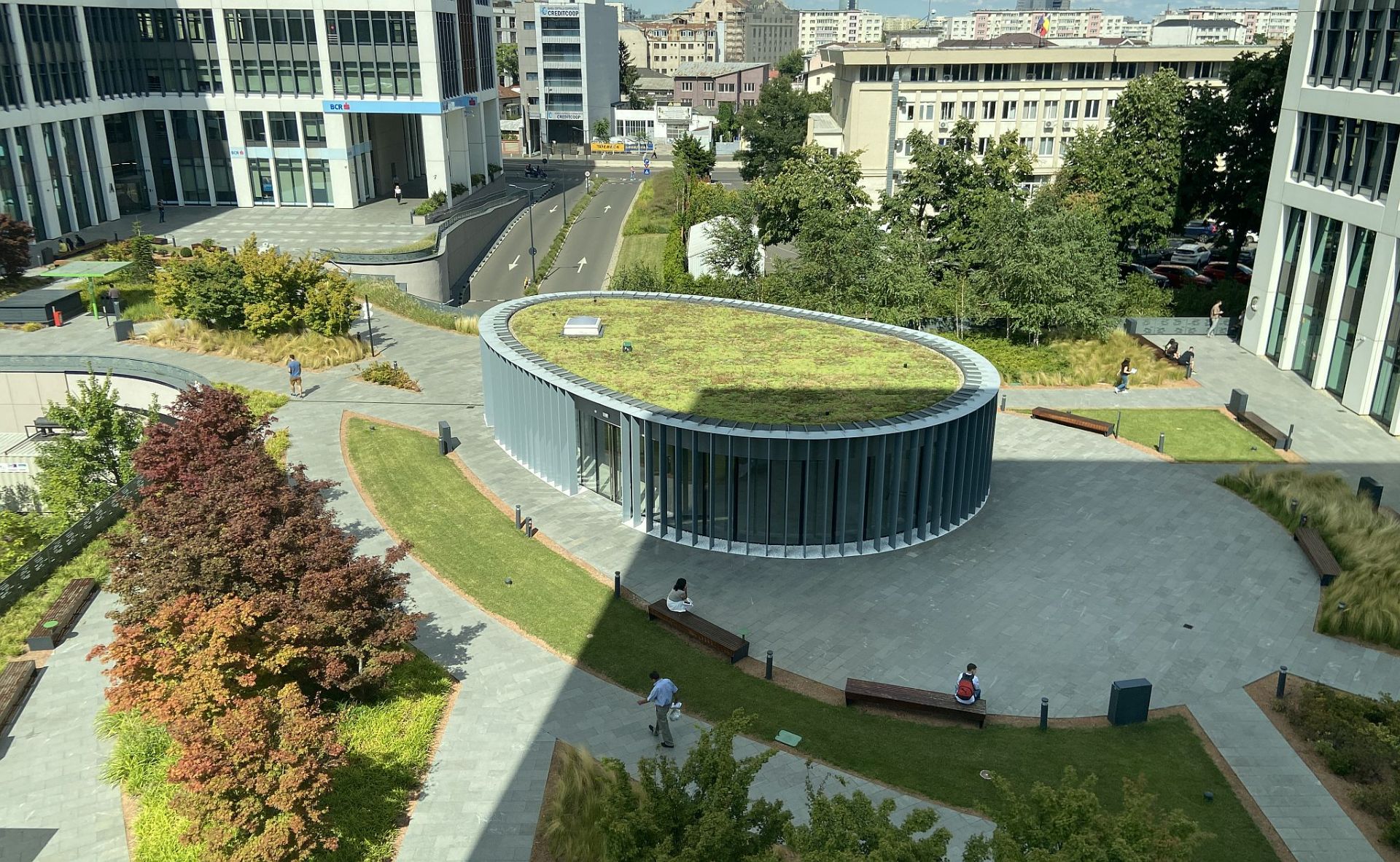 Business Garden Bucharest spații comerciale zona centrală, vedere curte interioara