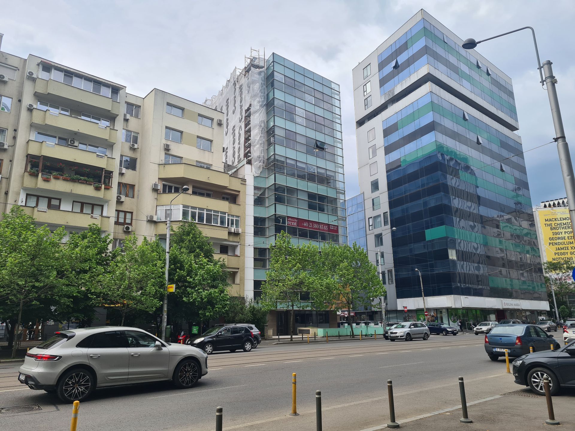 Spatiu comercial de inchiriat in Piata Victoriei, acces metrou, vedere laterala