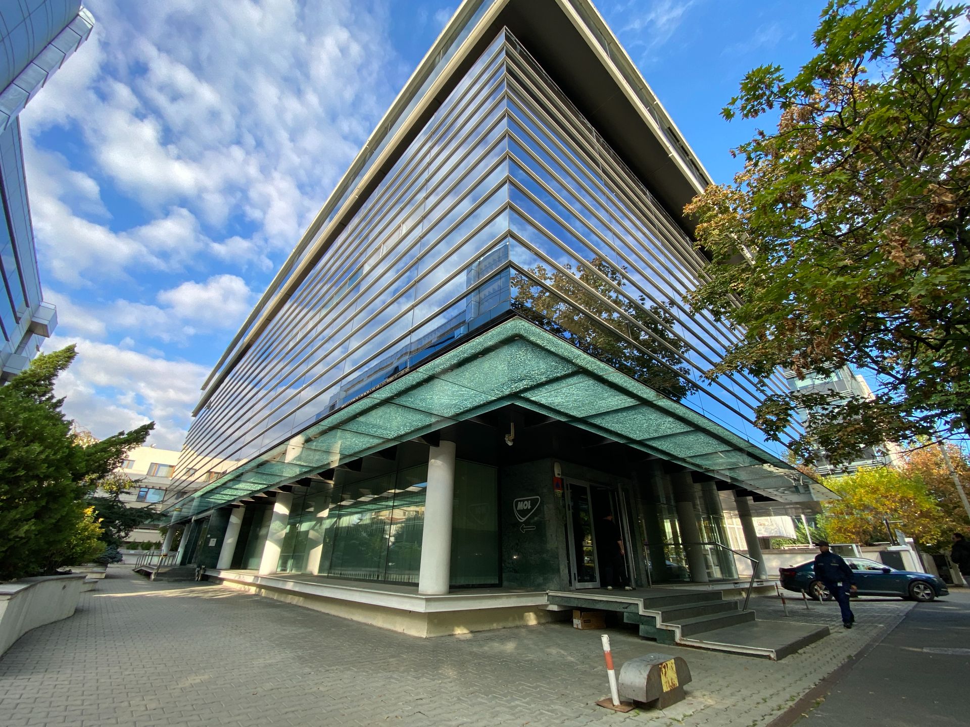 Spatiu comercial de inchiriat in zona Caramfil-Herastrau, Strada Daniel Danielopolu. Vedere generala cladire