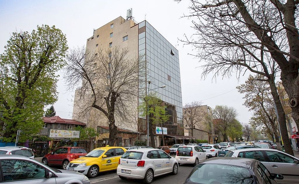 Spatiu comercial de inchiriat pe Calea Floreasca 60, vedere laterala dreapta