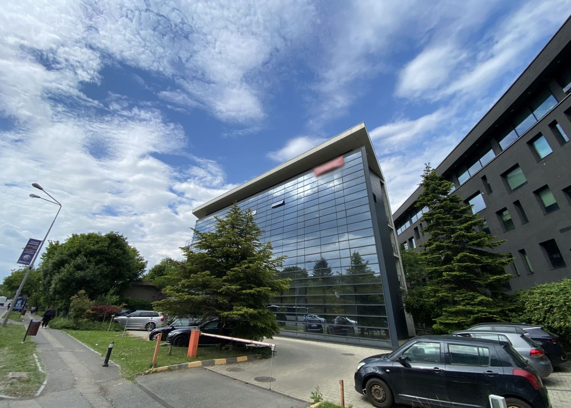 Gabrielle Center spatii comerciale de inchiriat Bucuresti nord poza generala cladire