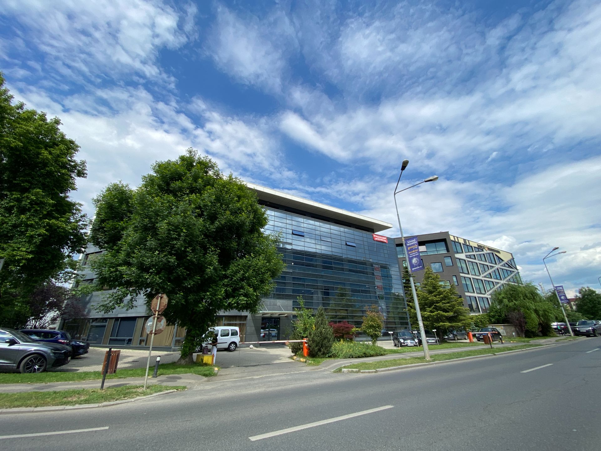 Gabrielle Center spatii comerciale de inchiriat Bucuresti nord vedere laterala