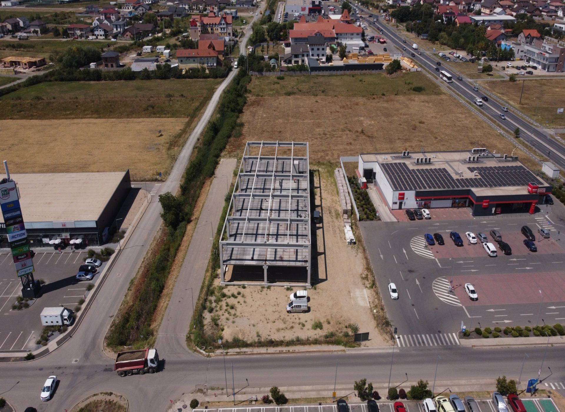 Spații comerciale de închiriat în McHub Moșnița, poza amplasament 7.jpeg