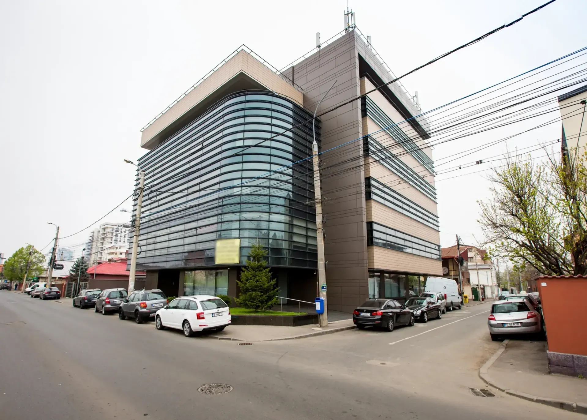 Spatiu comercial de inchiriat Gheorghe Titeica - poza lateral 1.webp