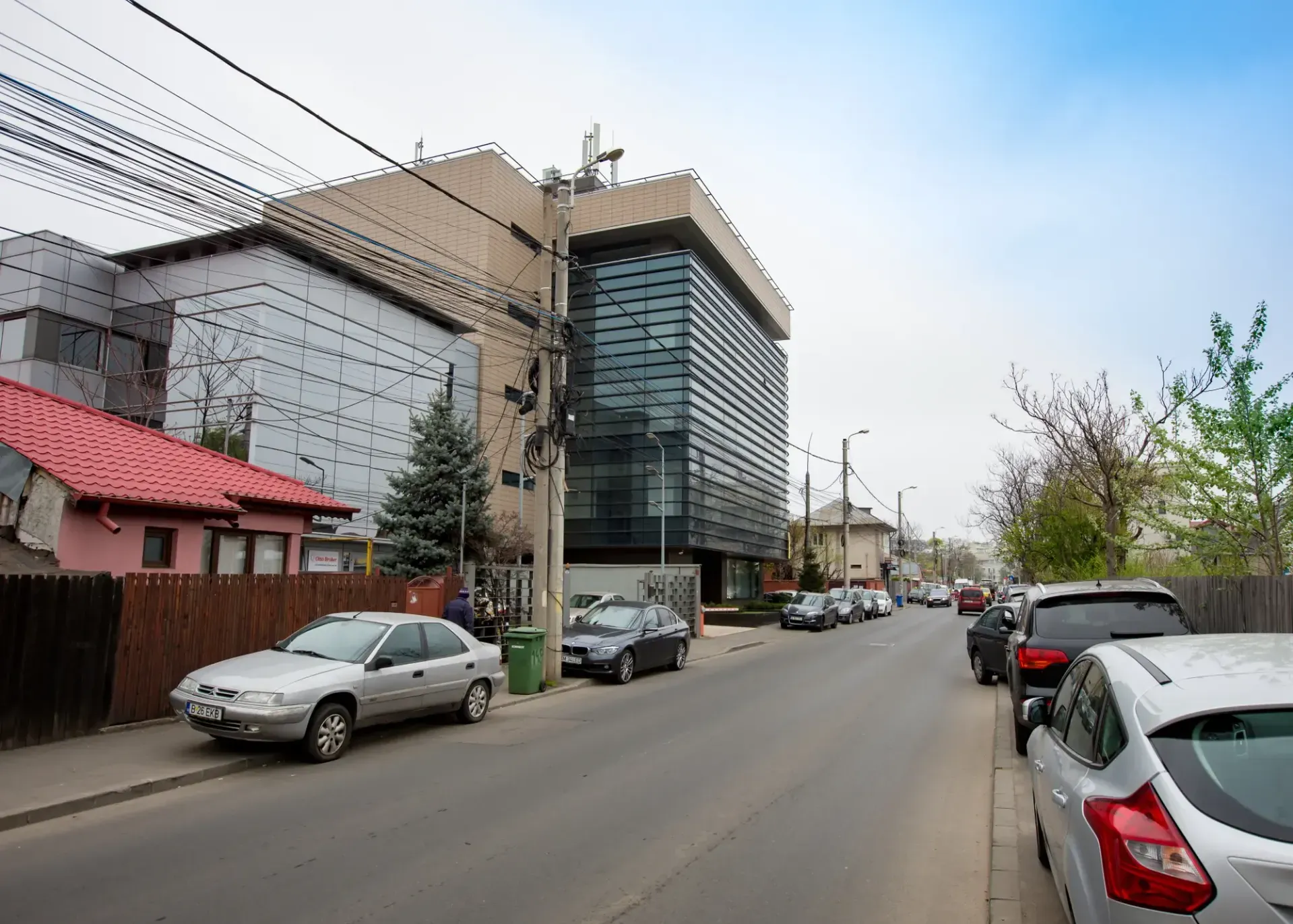 Spatiu comercial de inchiriat Gheorghe Titeica - poza lateral 2.webp
