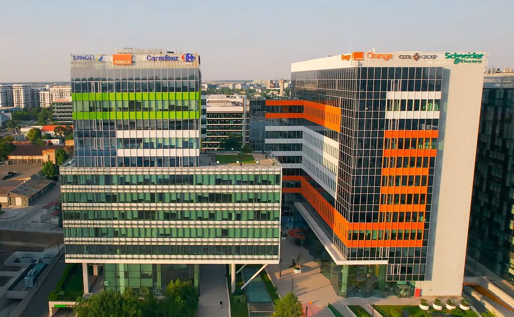 Spatii comerciale de inchiriat in Green Court, metrou Aurel Vlaicu, vedere generala cladiri
