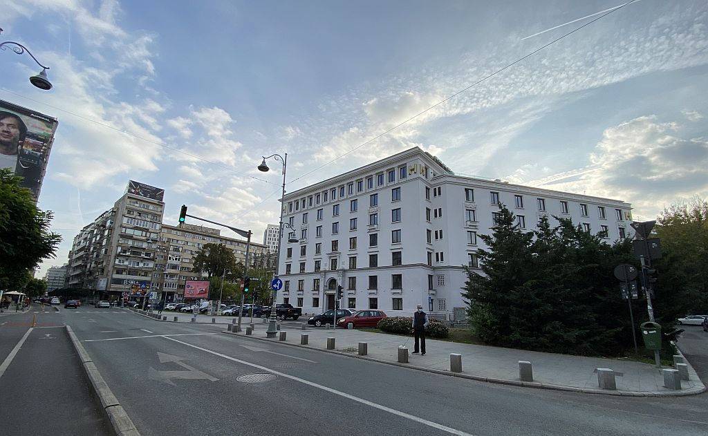 H Victoriei 109  spatii comerciale de inchiriat Bucuresti central vedere generala cladire si vecinatati