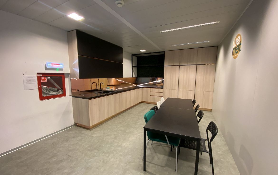Spatiu comercial de inchiriat in Hermes Business Campus, metrou Pipera, poza interior