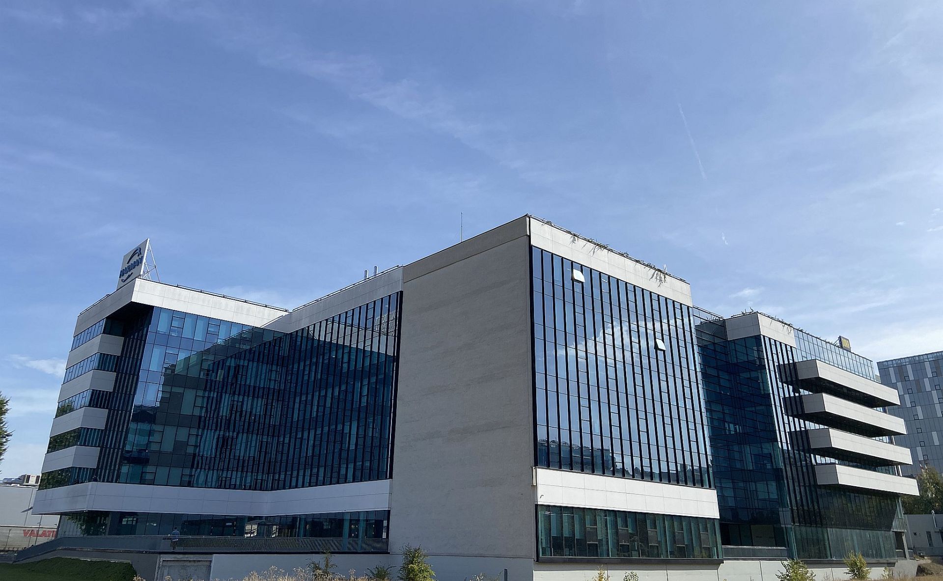 Spatiu comercial de inchiriat in Metroffice, imagine generala cladire