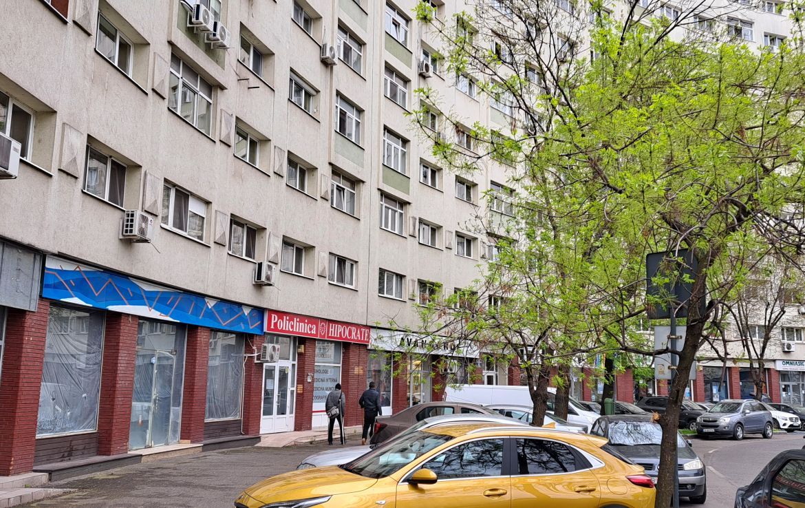 Spatiu comercial de inchiriat in sectorul 1, Soseaua Nicolae Titulescu 119, vedere laterala