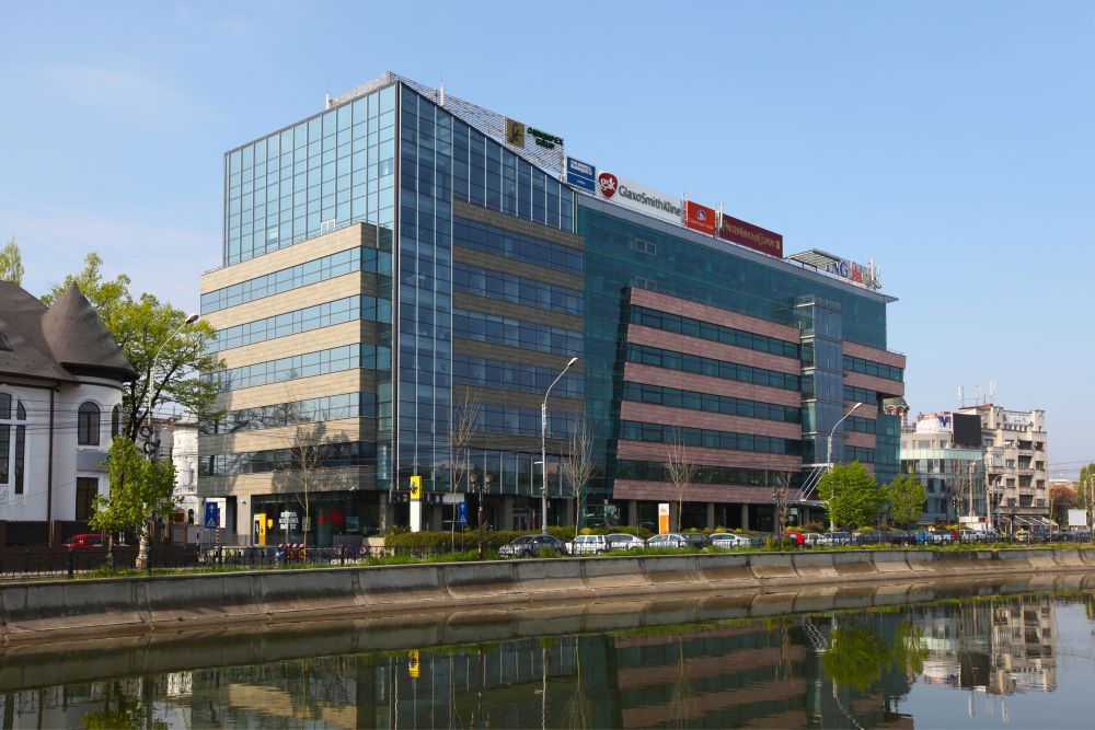 OPERA CENTER închiriere spatii comerciale zona centrală imagine încadrare în zonă