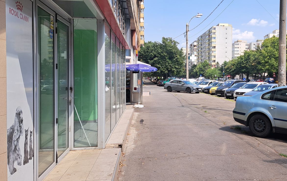 Spatiu comercial de inchiriat in sectorul 2, Soseaua Pantelimon 101, vedere laterala dreapta