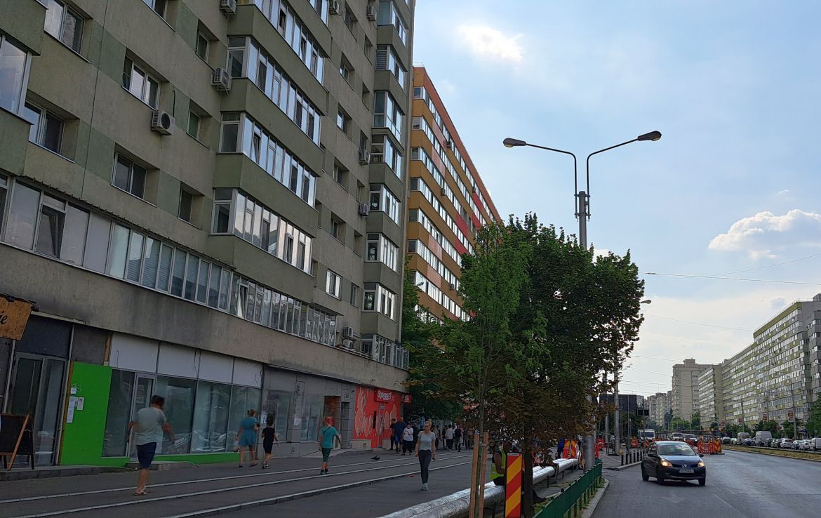 Spatiu comercial de inchiriat in sectorul 2, Soseaua Pantelimon 356, vedere laterala dreapta