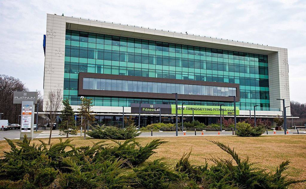 Platinum Business & Convention Center spații comerciale lângă aeroport imagine generala