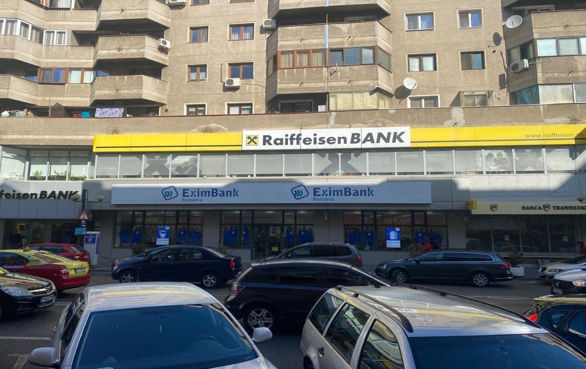 Spatiu comercial de inchiriat in Ploiesti, zona ultracentrala, str. C-tin Gherea. Vedere fatada spatiu disponibil