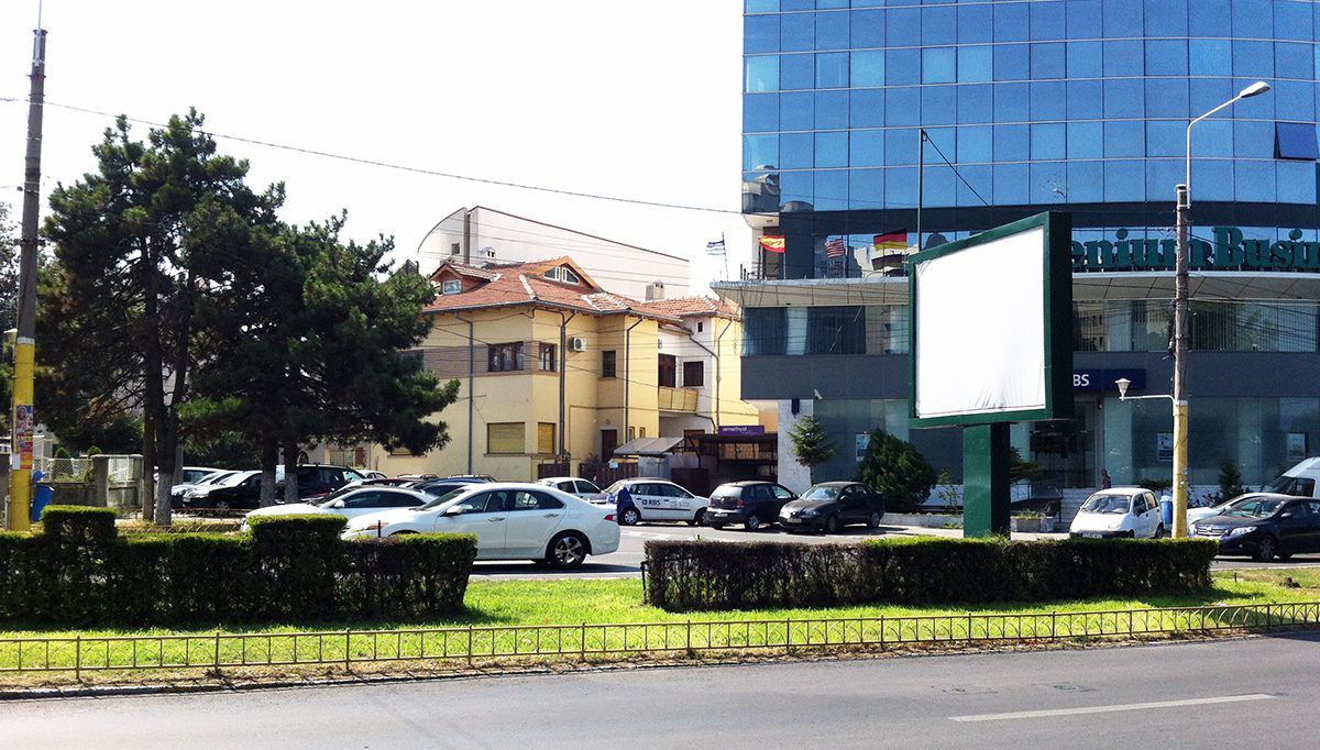 Magazin parter cladire birouri