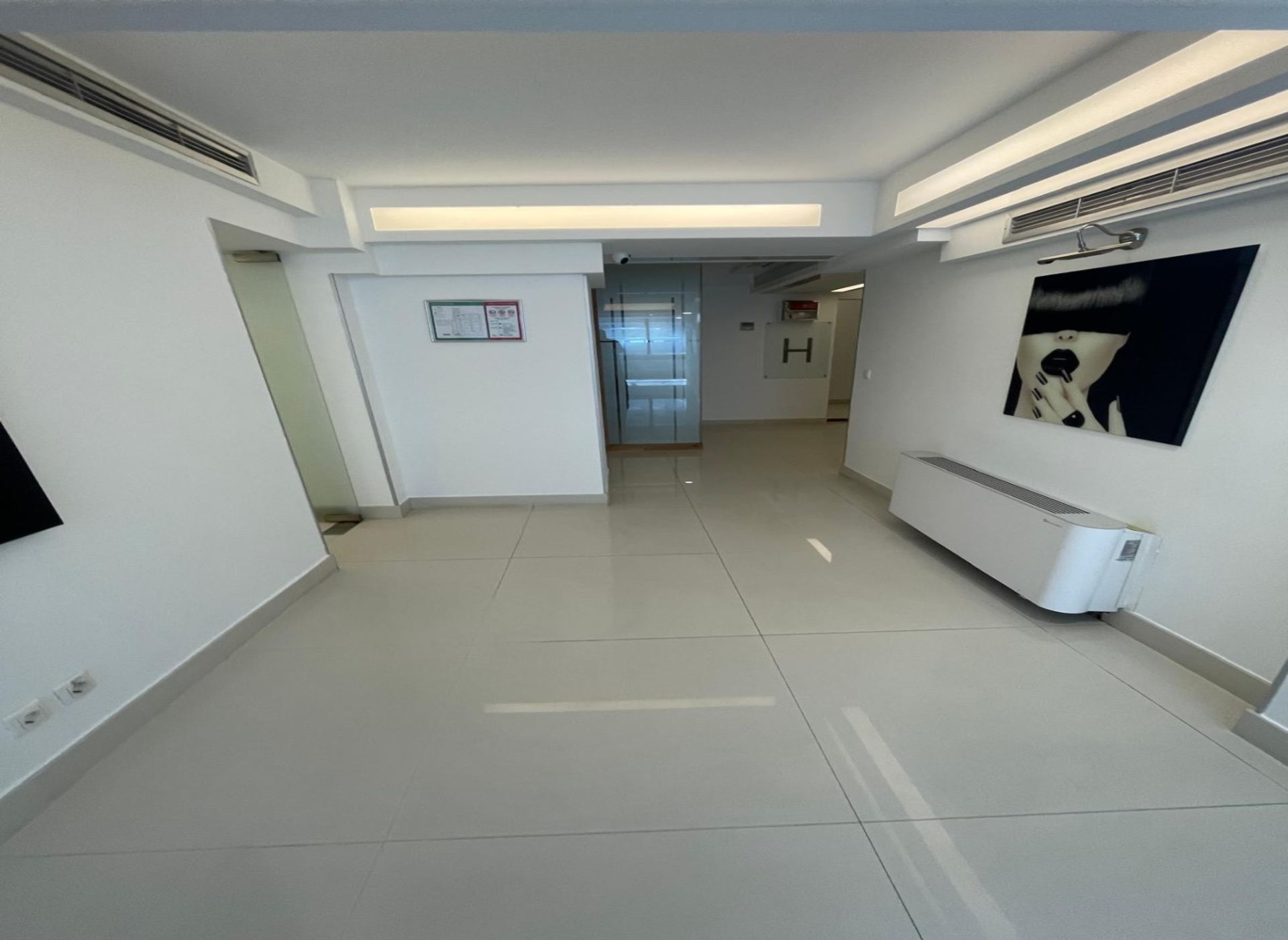 Spatiu comercial de inchiriat, Primaverii 29 - poza interior 1.jpeg