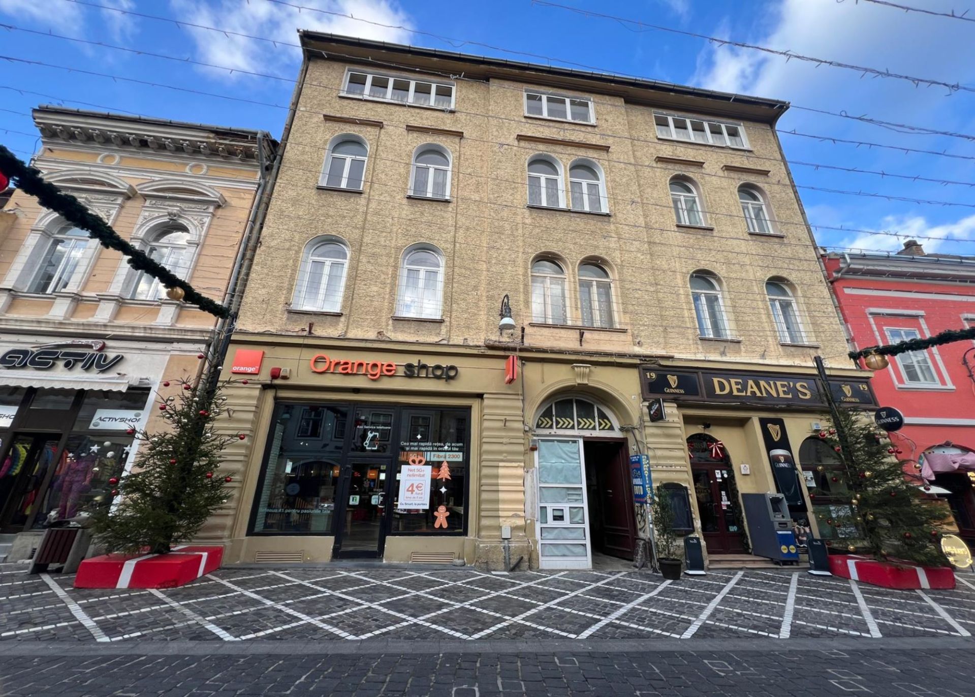 Spatii comerciale de inchiriat pe strada Republicii 19, pozitie ultracentrala