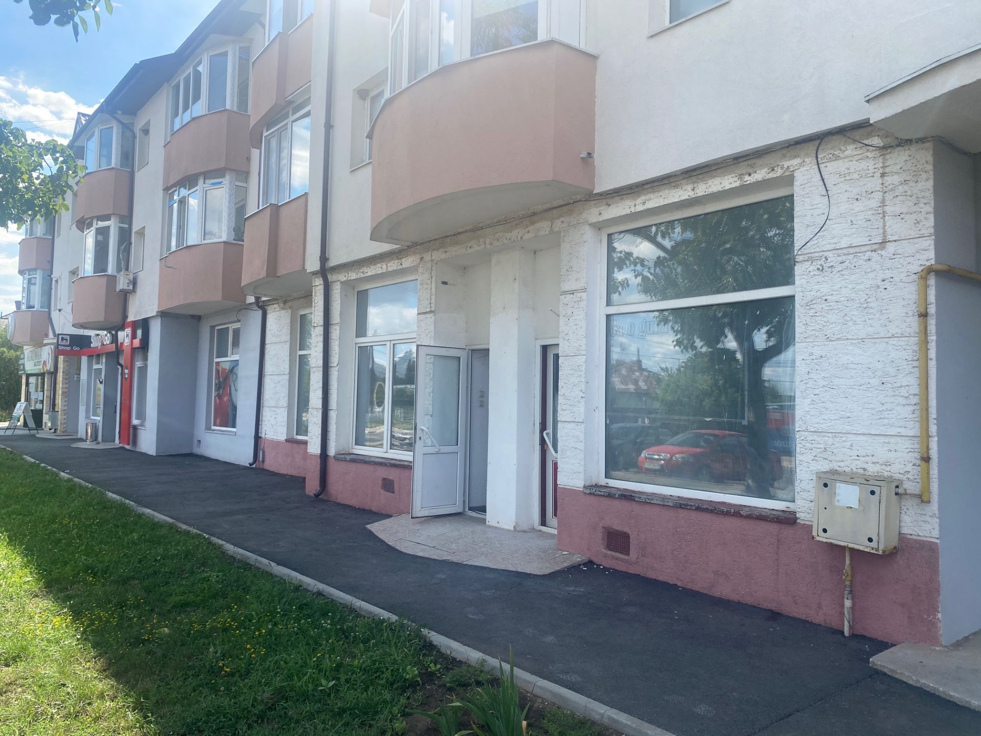 Spatu comercial de inchiriat in Snagov, imagine generala din lateral