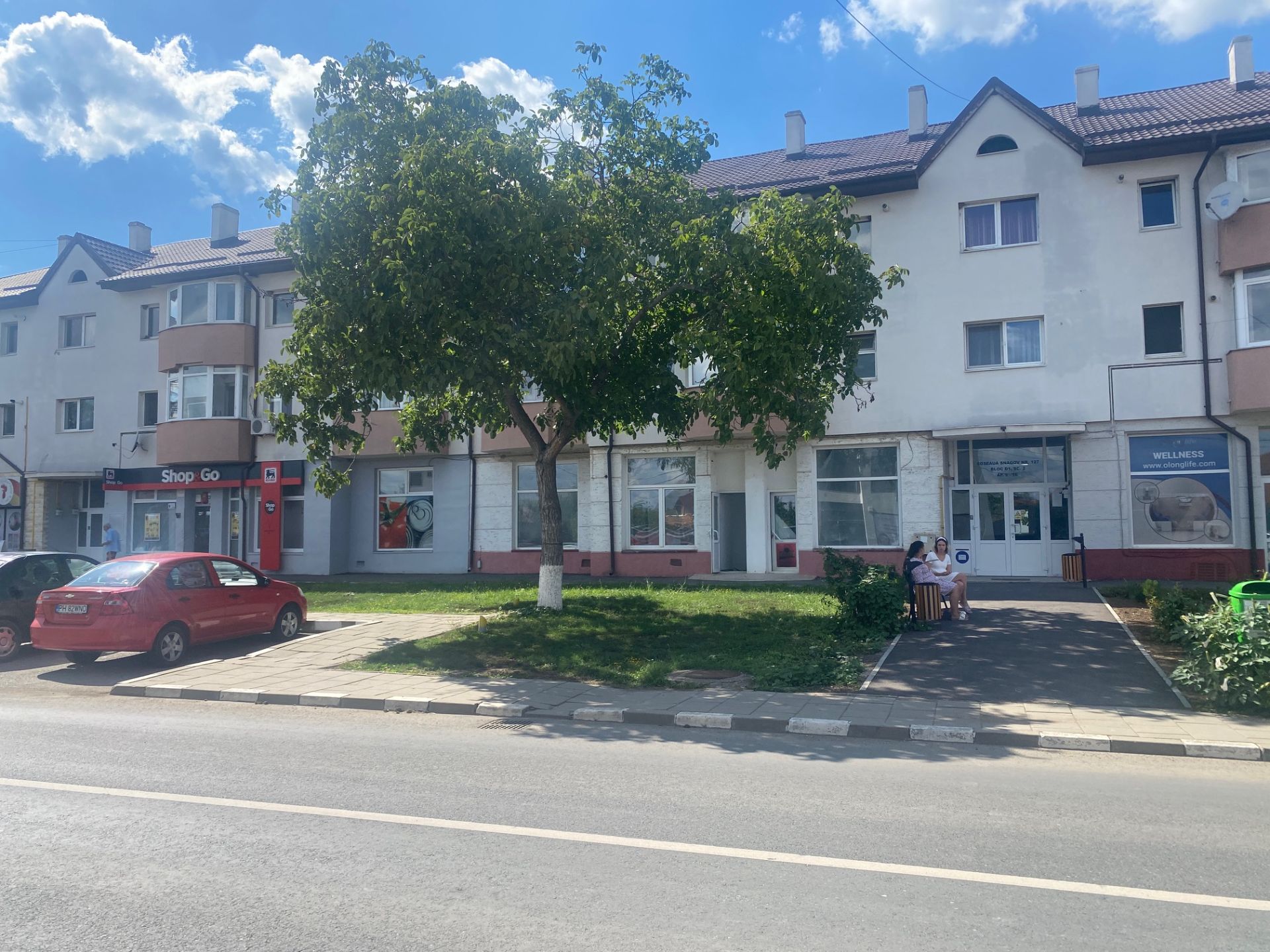Spatu comercial de inchiriat in Snagov, vedere fatada cladire