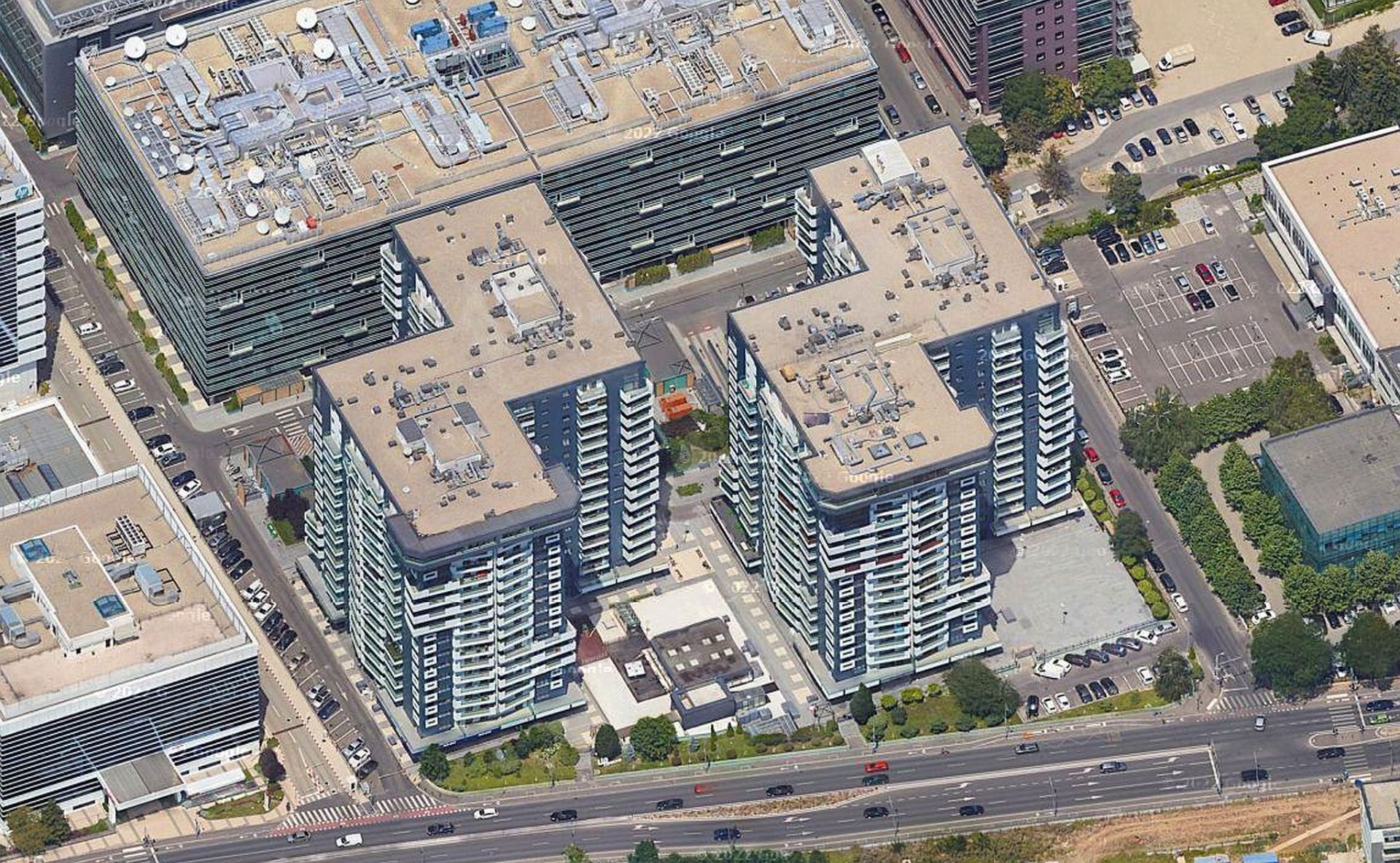 Spatiu comercial de inchiriat in Upground Rezidential, vedere generala 