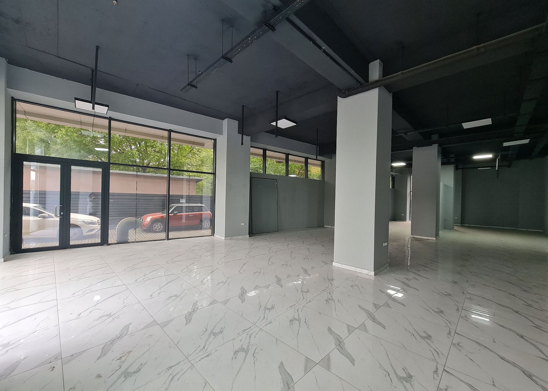 Vitan Plaza - parter - poza 2000x1430.jpg